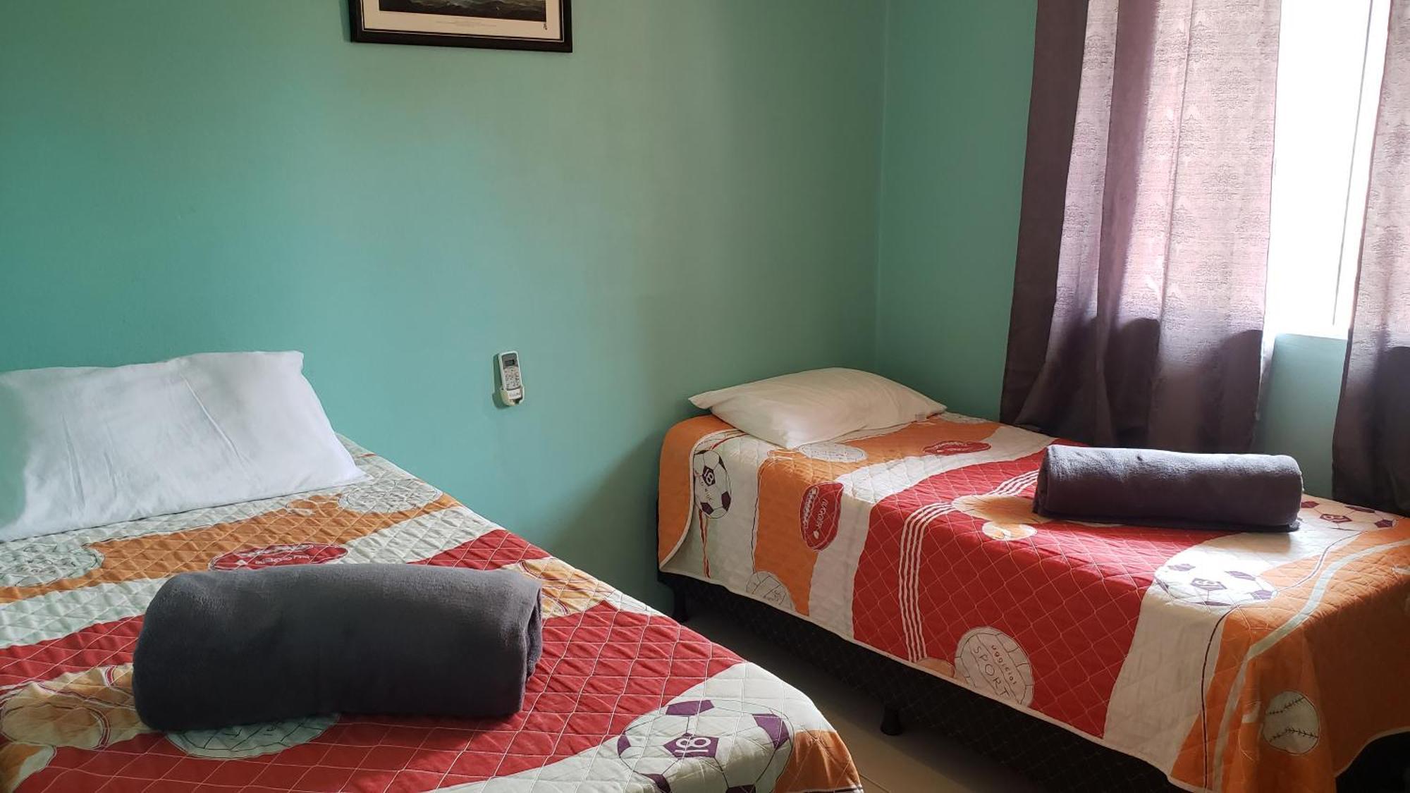 Casa De 2 Quartos No Centro De Bombinhas Esterno foto