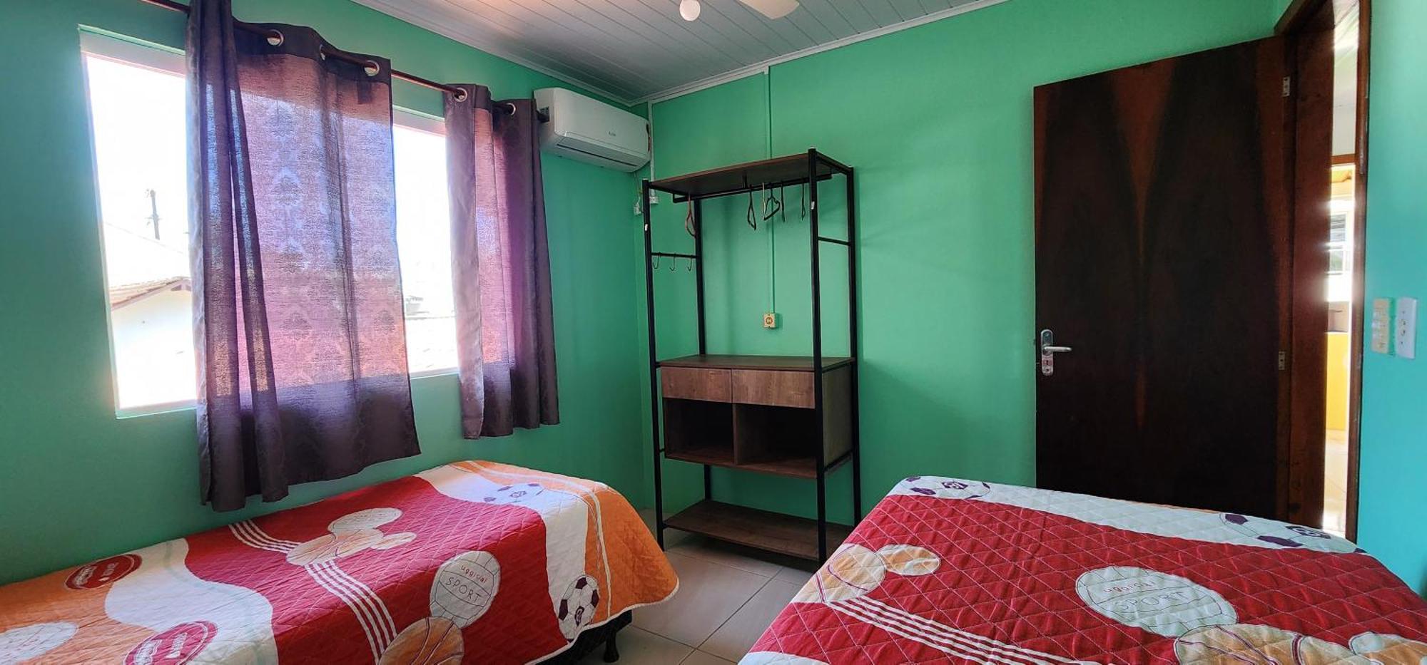 Casa De 2 Quartos No Centro De Bombinhas Esterno foto